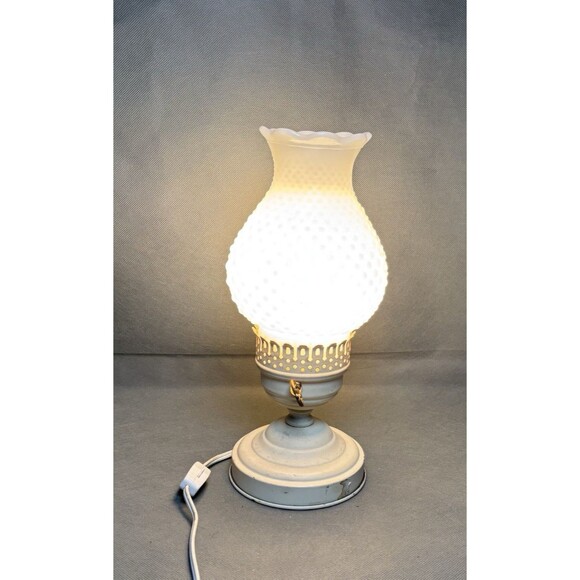 Vintage Milk Glass Boudoir Lamp Hobnail & Brass Electric Footed Footed-WORKS - Picture 1 of 8
